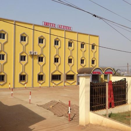 Hotel Altitel Bafoussam ภายนอก รูปภาพ