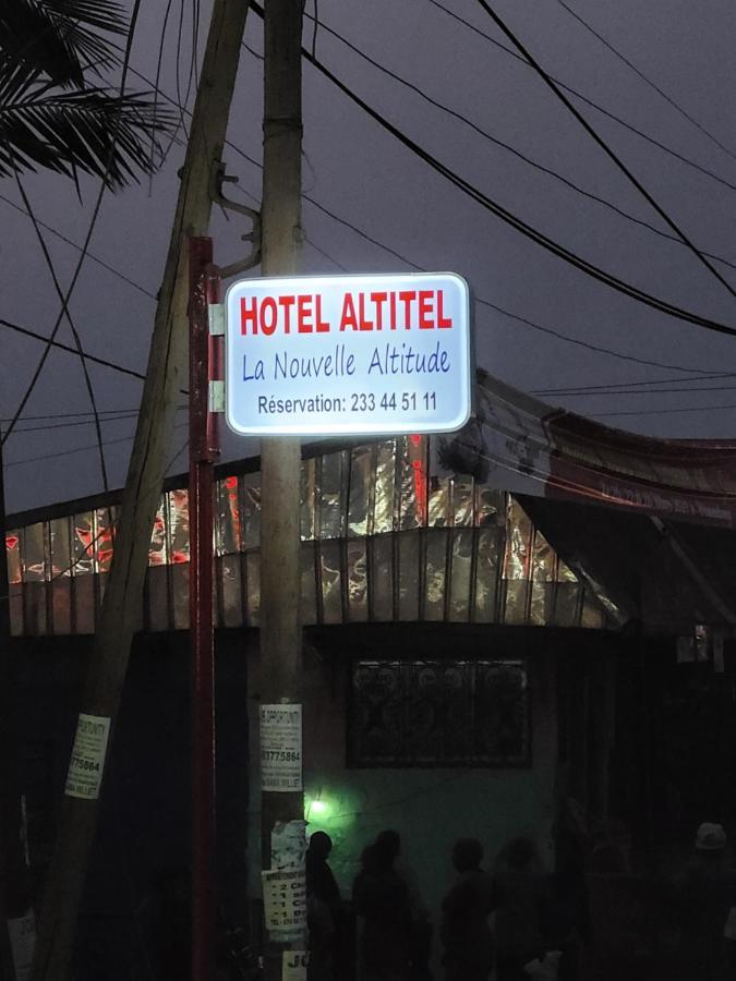 Hotel Altitel Bafoussam ภายนอก รูปภาพ