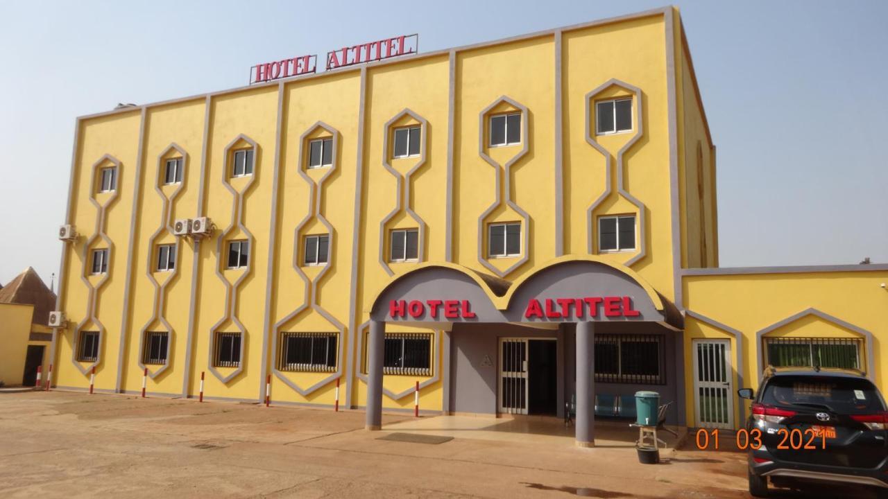 Hotel Altitel Bafoussam ภายนอก รูปภาพ