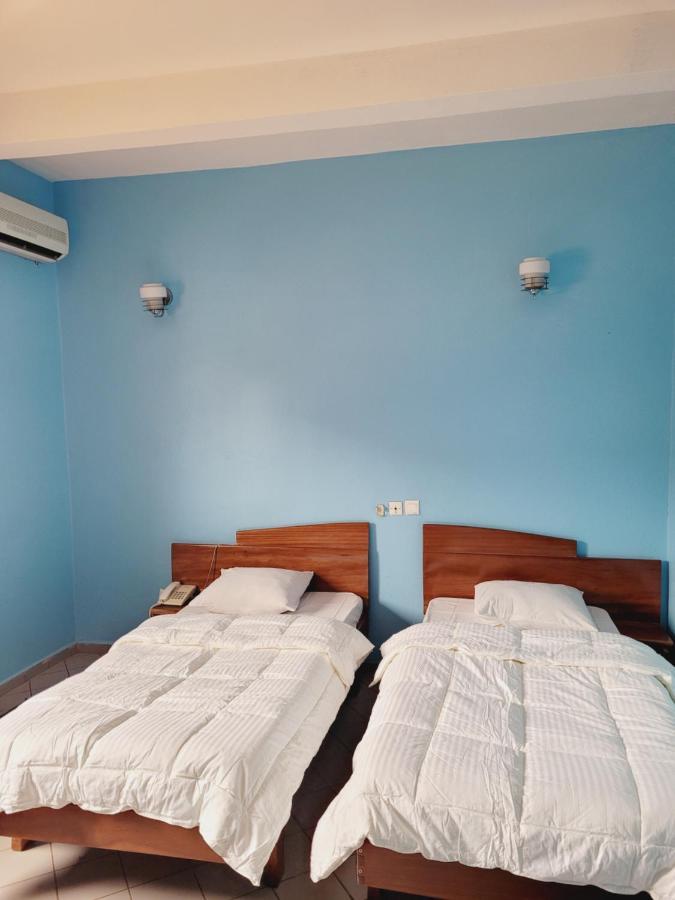 Hotel Altitel Bafoussam ภายนอก รูปภาพ