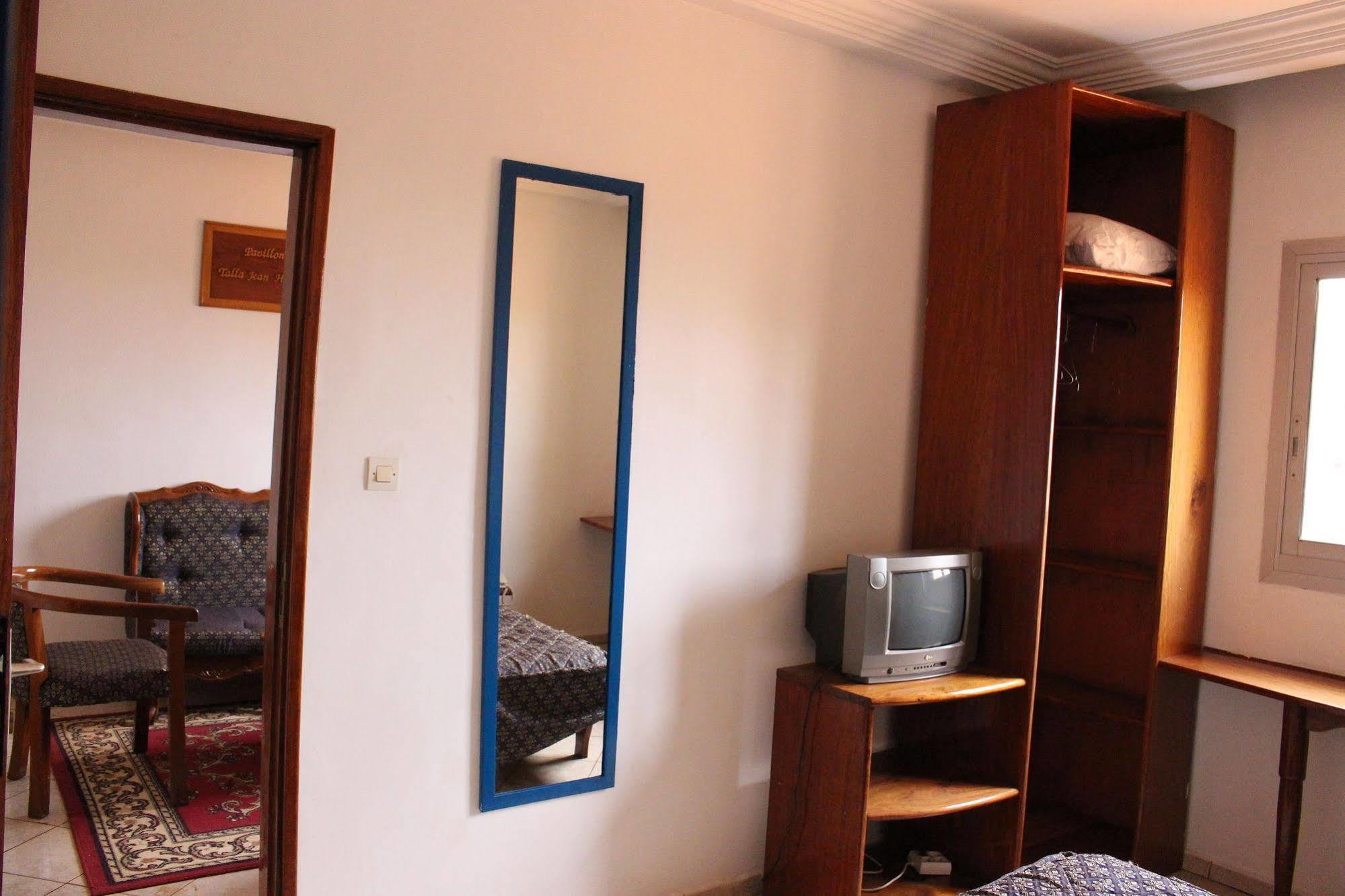 Hotel Altitel Bafoussam ภายนอก รูปภาพ
