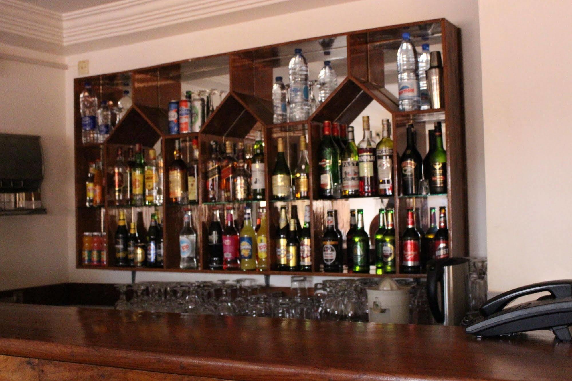 Hotel Altitel Bafoussam ภายนอก รูปภาพ